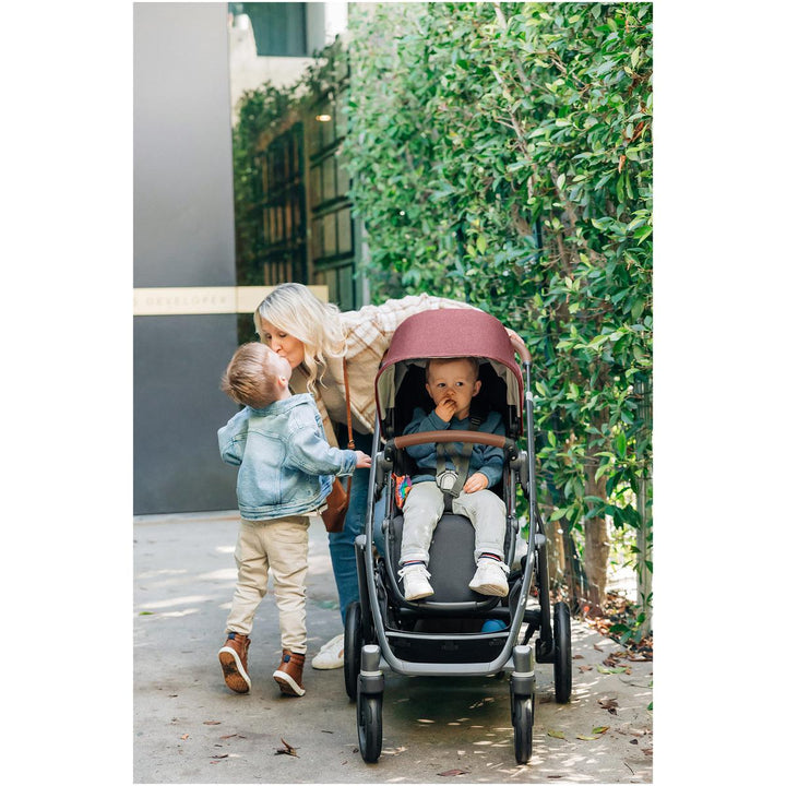 Uppababy VISTA V2 Twin Tandem Pushchair, Lucy