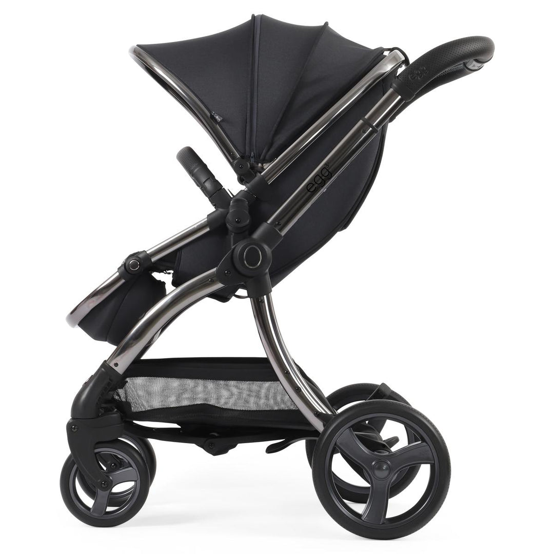 egg 3 Stroller + Luxury Seat Liner, Carbonite