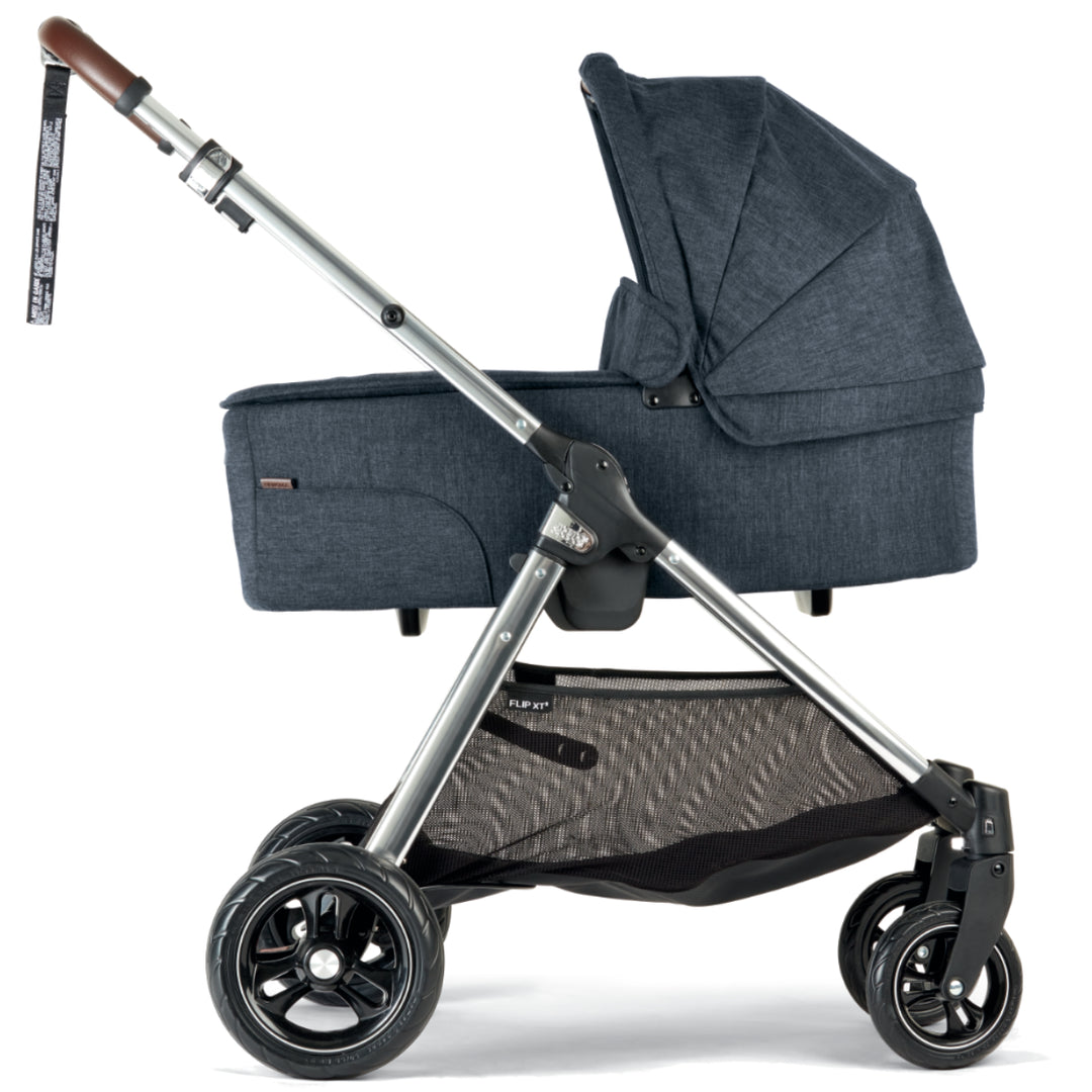 Mamas & Papas Flip XT3 7 Piece Cabriofix i-Size Travel System Bundle, Navy