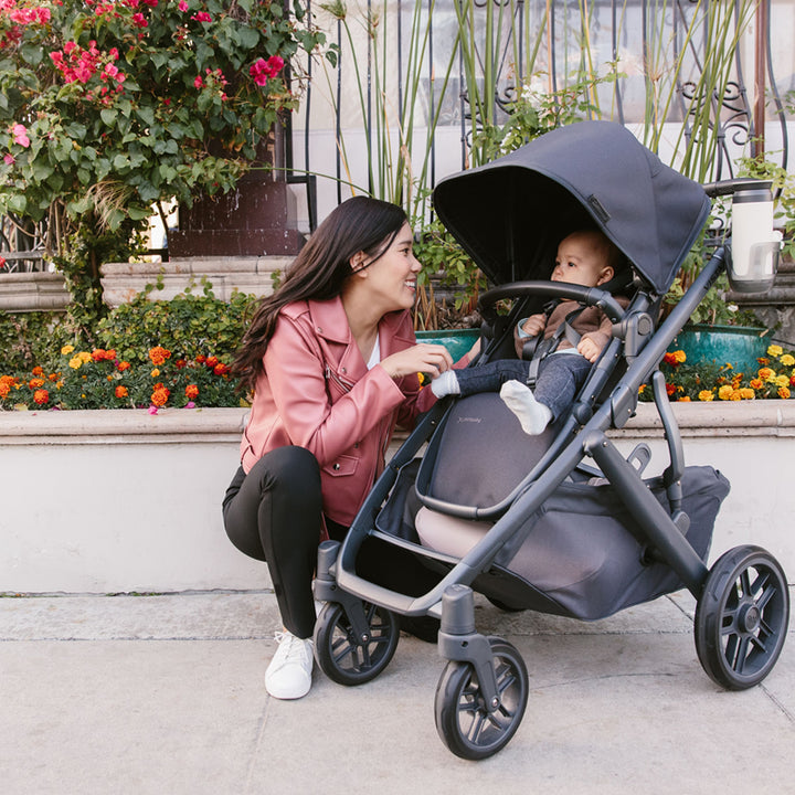 Uppababy VISTA V2 Pushchair & Pram, Jake Black